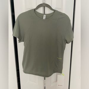 Lululemon hiking shirt, green, size 4